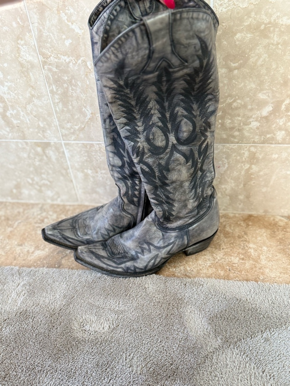 Old Gringo Gray Distressed Embroidered Cowboy Boots - Picture 2 of 10